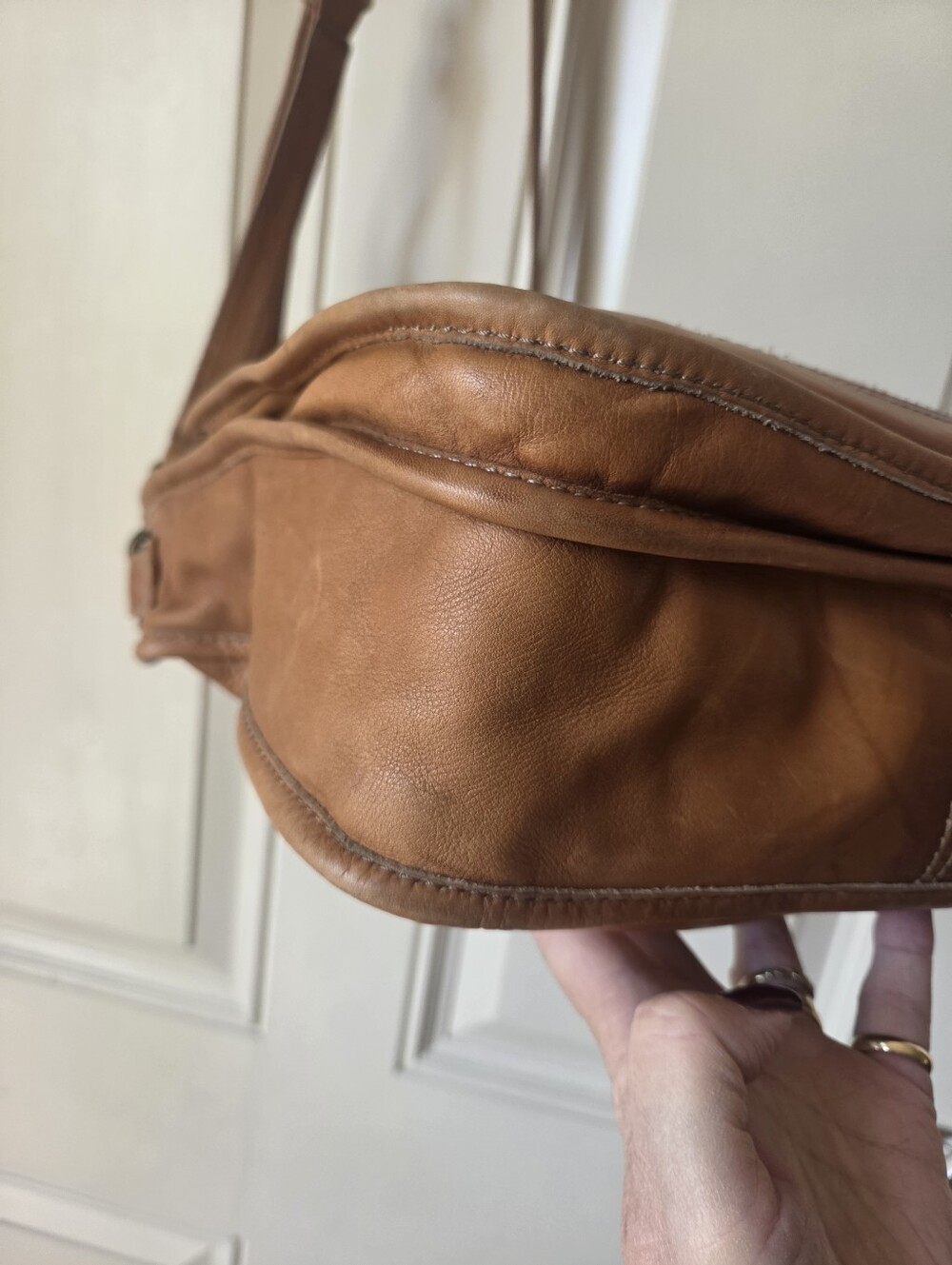 FRYE• Camel Leather "Campus" Crossbody Bag. 🤎💛 - Picture 12 of 12
